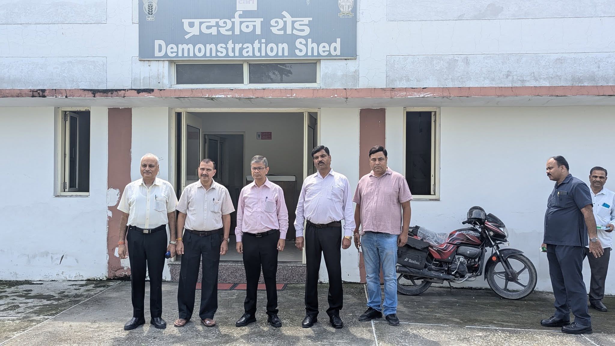 Shri Mukesh Kumar Meshram, IAS, Additional Chief Secretary, Department of AH, DD&F, Govt. of UP, Lucknow paid a visit to the Institute on 20.8.2026